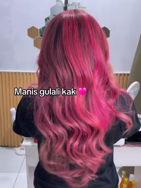 Hair Colouring Pink Ratu Salon