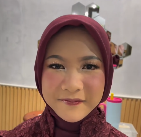 Make Up